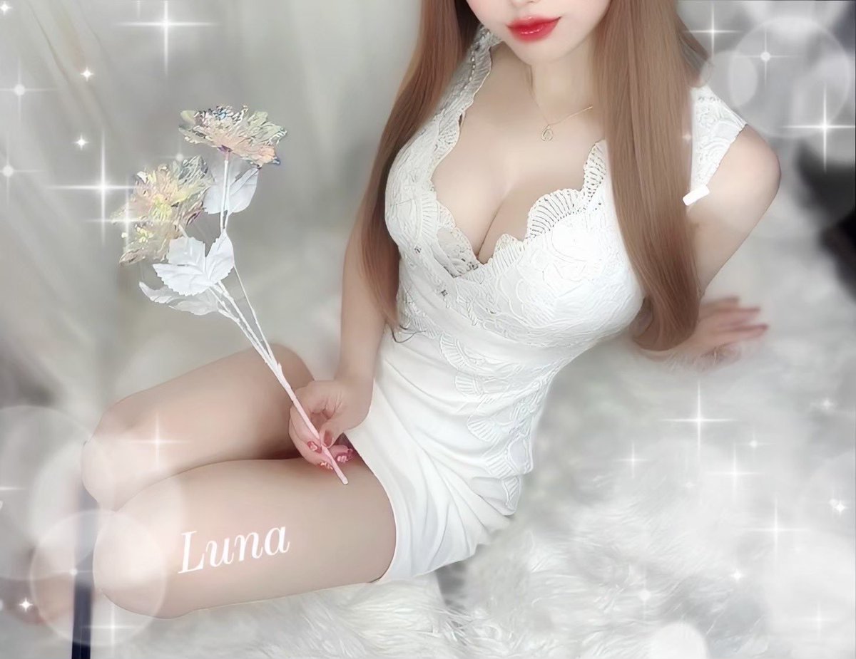 Lululu_white's tweet photo. チュー👄したらすぐに大きくなっちゃう人がすき💗💗 https://t.co/LLO2MgUtNy