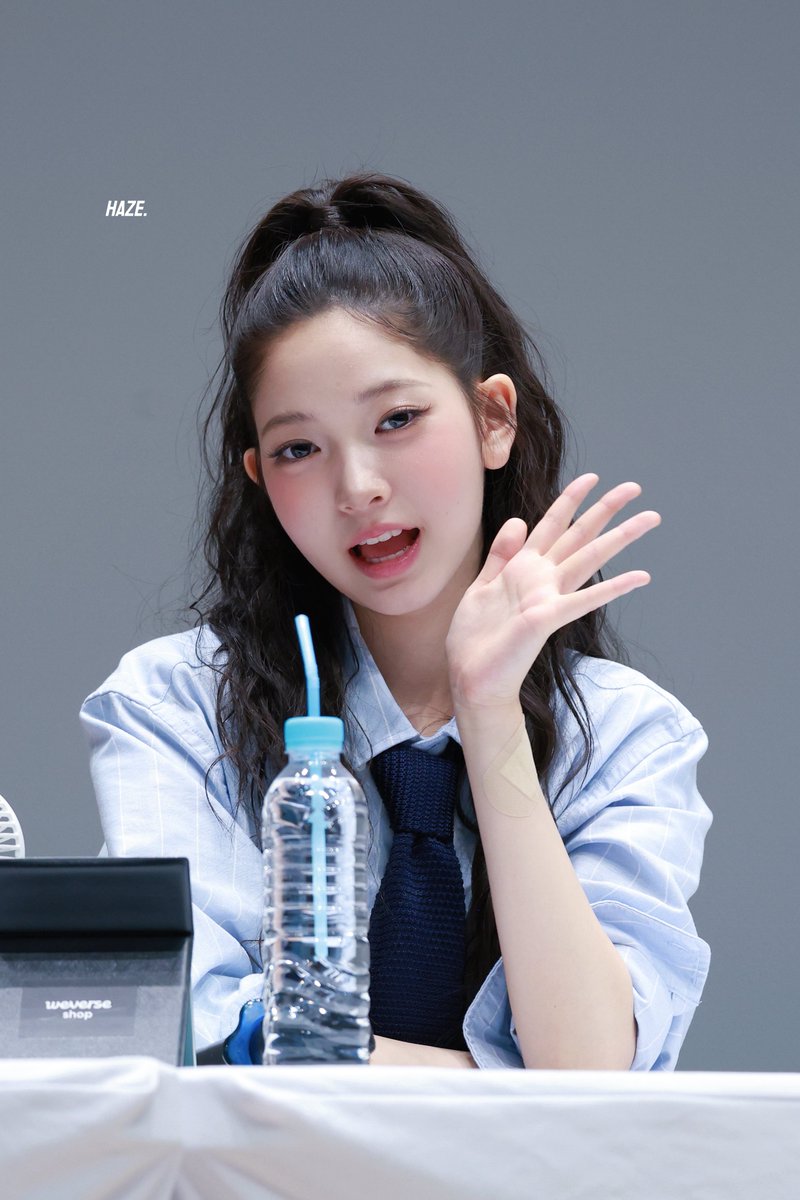 Haze_JIA's tweet photo. 260828 

#지아 #JIA #튜이드 #TUIDE https://t.co/bAikznVdzM