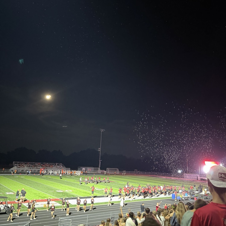 TriadHighSchool's tweet photo. Triad 27-21 over Washington. Knights looking good!!!!! https://t.co/9xrJyFvVoc