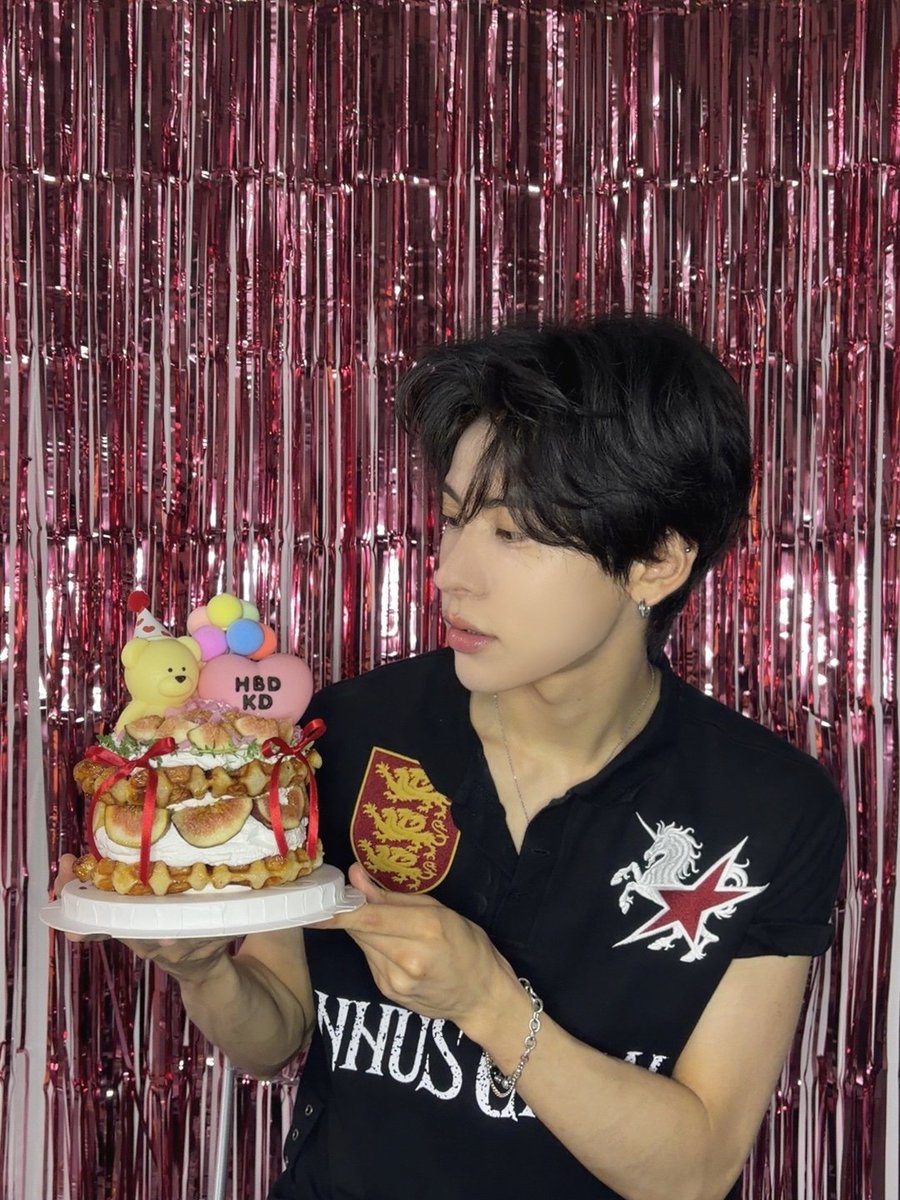 ovus_of_music's tweet photo. 𝑯𝒂𝒑𝒑𝒚 𝒃𝒊𝒓𝒕𝒉𝒅𝒂𝒚, 𝑲𝑫!

#OVUS #오버스
#KD #케이디
#HBD #HAPPY_KD_DAY https://t.co/JawhZqRd6S