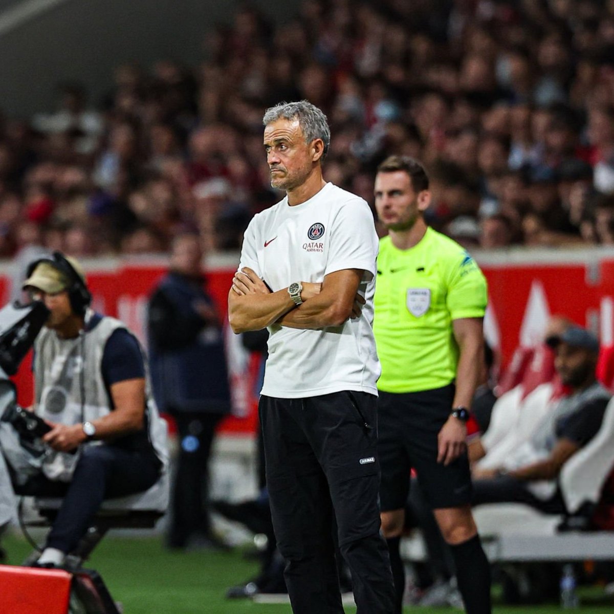 TouchlineX's tweet photo. 🚨 PSG’s first four games of the season:

· 2-1 vs Aston Villa — UEFA Super Cup
· 0-1 vs Lens — French Super Cup
· 2-2 vs Rennes — Ligue 1, after trailing 2-0
· 2-2 vs Lille — Ligue 1, after trailing 2-0

PSG have twice fought back from two goals down to earn a draw in their opening four matches.