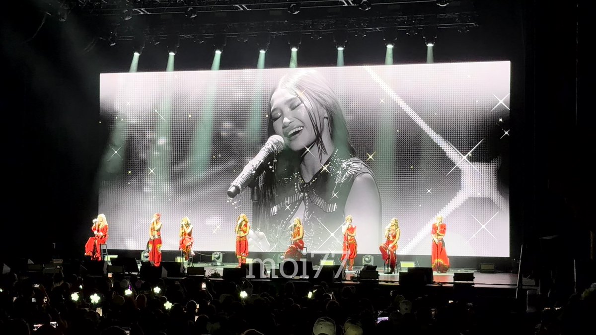 moi77's tweet photo. Jhoanna &amp; Aiah - the stage looked magical and pretty during the Katabi prod 😍

BINI SIGNALS BOUND TO BROOKLYN

#BINI_SIGNALS_BROOKLYN
#BINI_SIGNALS_WORLDTOUR_2026
#BINI https://t.co/mjRtM9vpGH