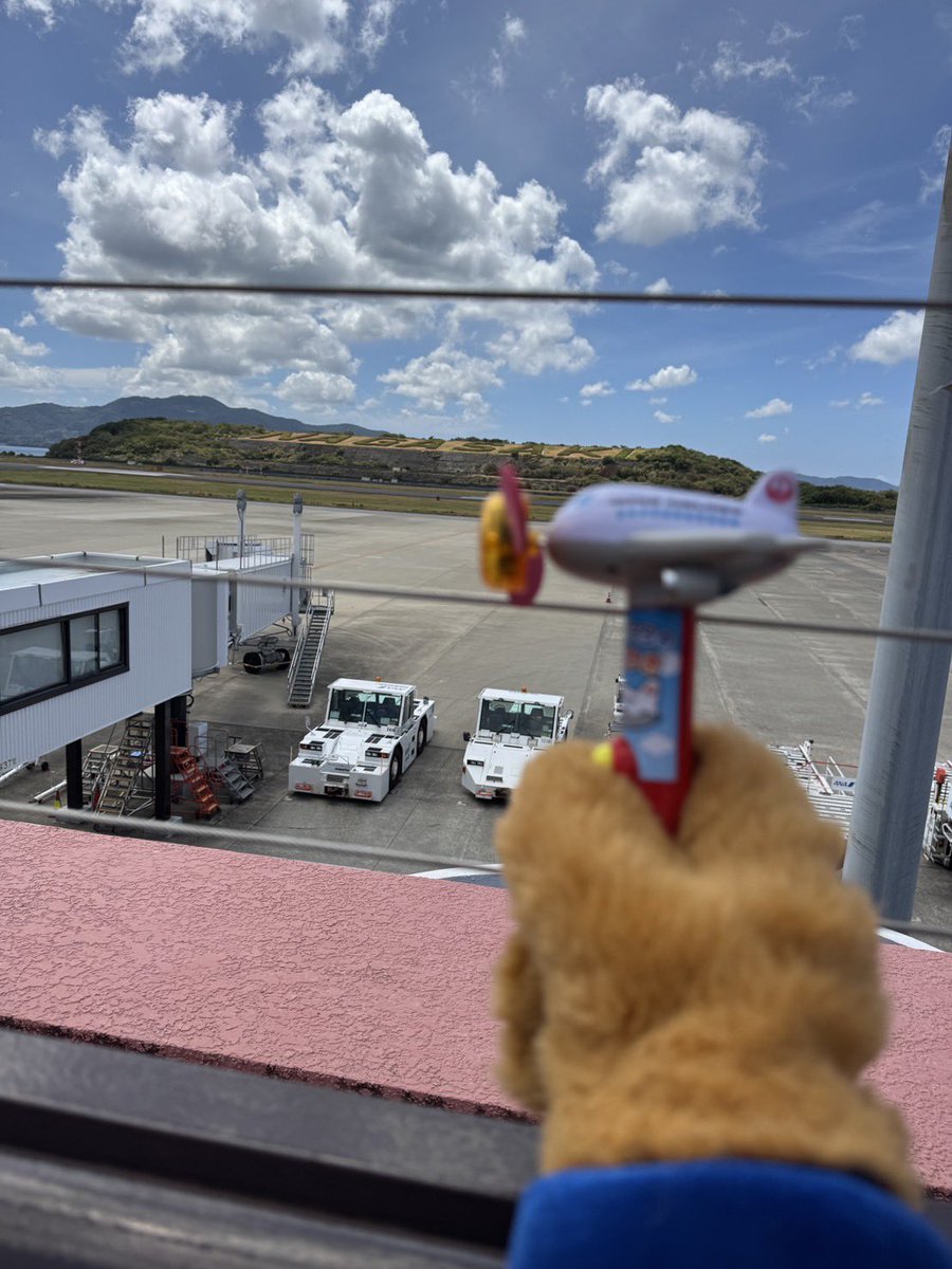 fctokyoofficial's tweet photo. 🔵🔴
#東京ドロンパ長崎遠征 

長崎に無事到着～!!✌️😽✈️🔵🔴

#fctokyo #tokyo https://t.co/locFMmPniF