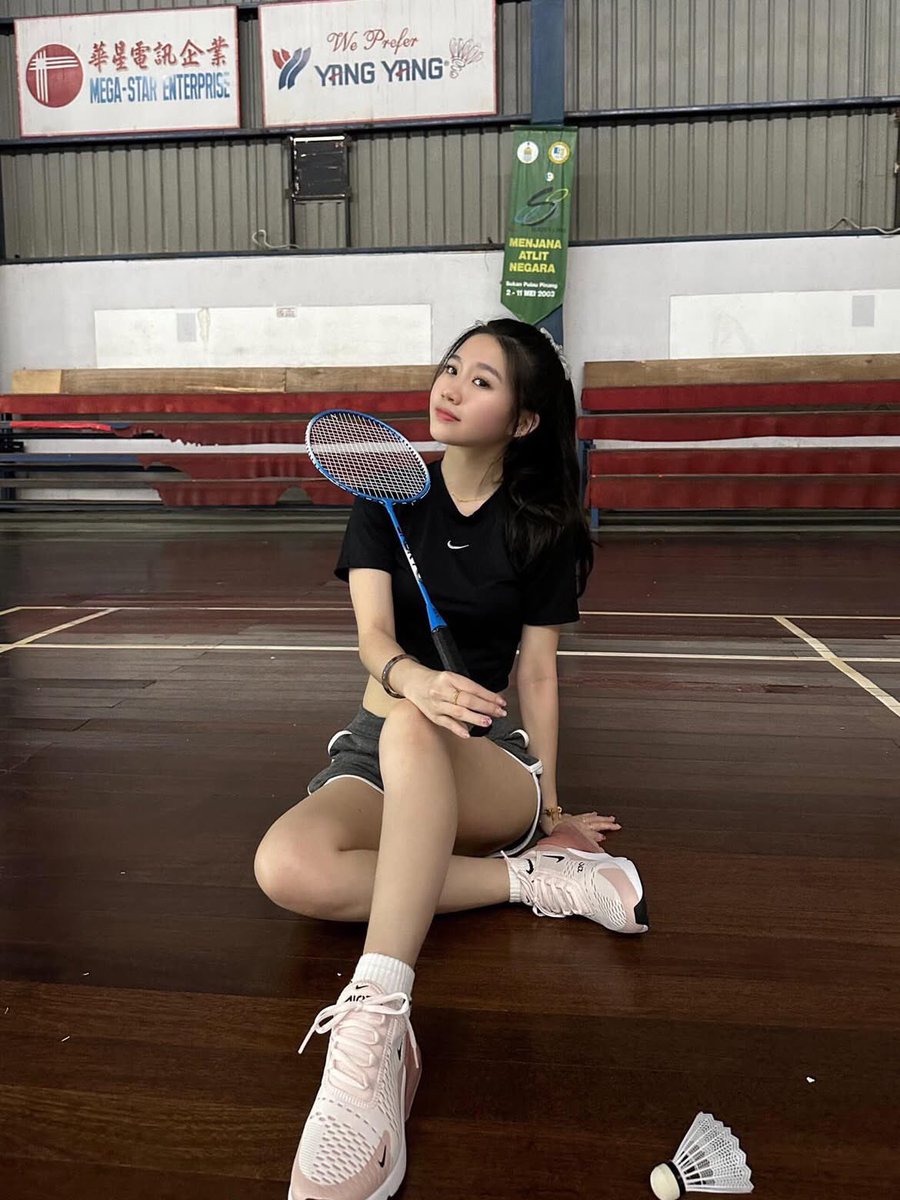 KoffiOxene's tweet photo. 错过了你的上半生 
没关系 让我用下半身来还你🤫
​不然上半身也给你好了
#马来西亚约炮 #新加坡约炮 https://t.co/JrvuGHFND9