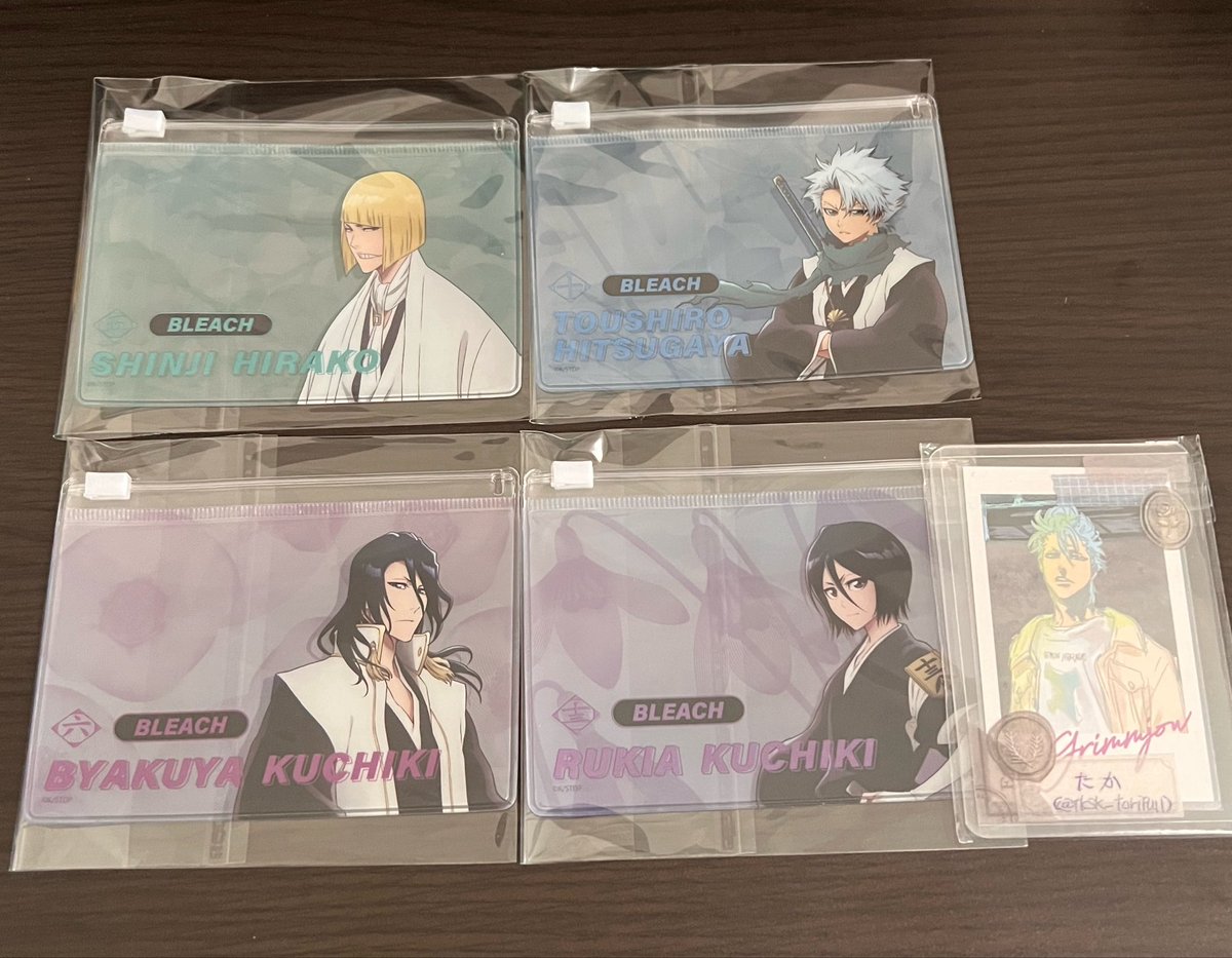 tksk_toripull's tweet photo. 【交換・譲渡】BLEACH サンキューマート

【譲】
（缶バッジ）平子2・恋次・ルキア2
（ステッカー）日番谷2・恋次、白哉
（色紙）恋次・平子・白哉
（クリアケース）平子・日番谷・白哉・ルキア

【求】同種グリムジョー or 定価+送料

⚪︎郵送交換
⚪︎交換優先のため譲渡は回答にお時間頂きます https://t.co/iT9m3zl5lO