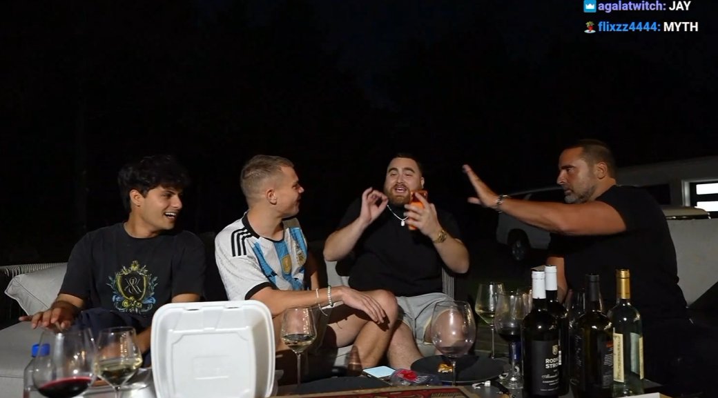 Coyote2024's tweet photo. The Best Stream Of All Time. I'm dying laughing 😭 https://t.co/zgPdAirXao