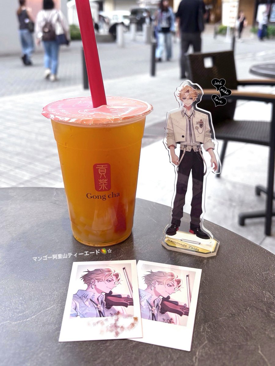 taiga_177v's tweet photo. ✩ #タイガ見て #RhyzyGy✩
本日ゲットしたグッズたちと📸🎀
4枚コンプリートできたの嬉しい（ ;  ; ）
貢茶のこれ本当に美味しいからタイガくんにオススメしたい(*•̀ㅂ•́)و✧ https://t.co/tl1yxTQkSK