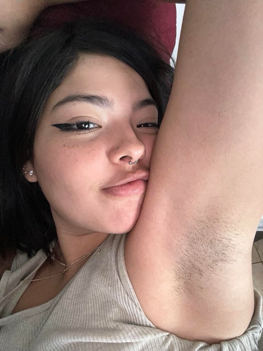 Axxxilass's tweet photo. 😋 https://t.co/brkMdxDg0M