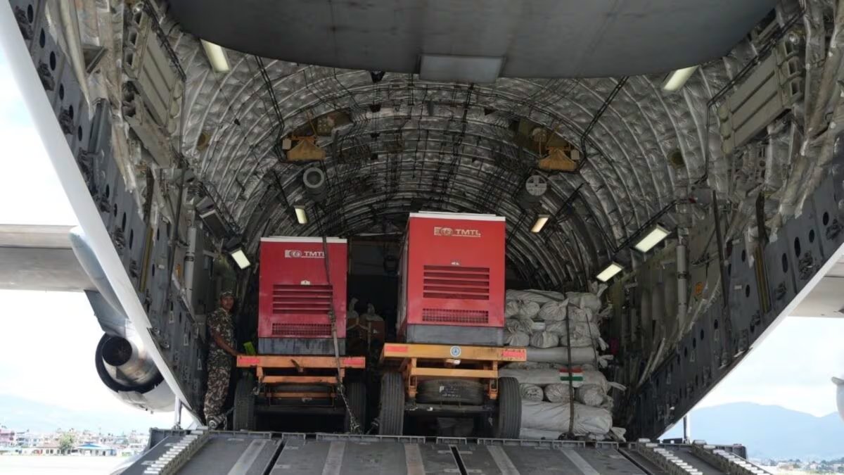 elitepredatorss's tweet photo. While a self-proclaimed superpower halted rescue operations, stayed busy deleting posts, and released a propaganda video every hour.

The humble and gentle giant of the region silently sent its elite tunnel rescue team to help a neighbour in its time of need.

Bharat has sent a total of 60-62 tonnes of relief aid at the fastest pace.