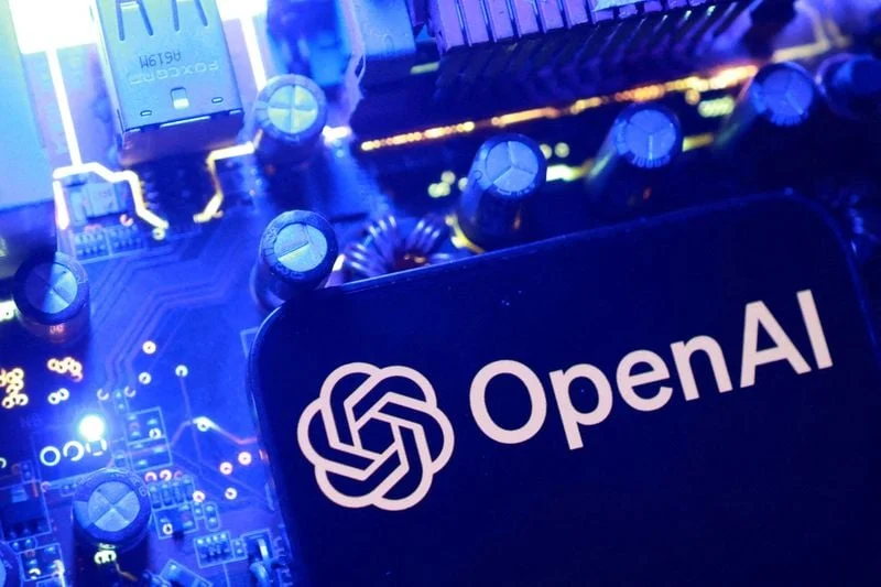 VictoriaVCtor's tweet photo. OpenAI announces the termination of its partnership with AI programming platform Cursor. https://t.co/nKH0yzm4Mj