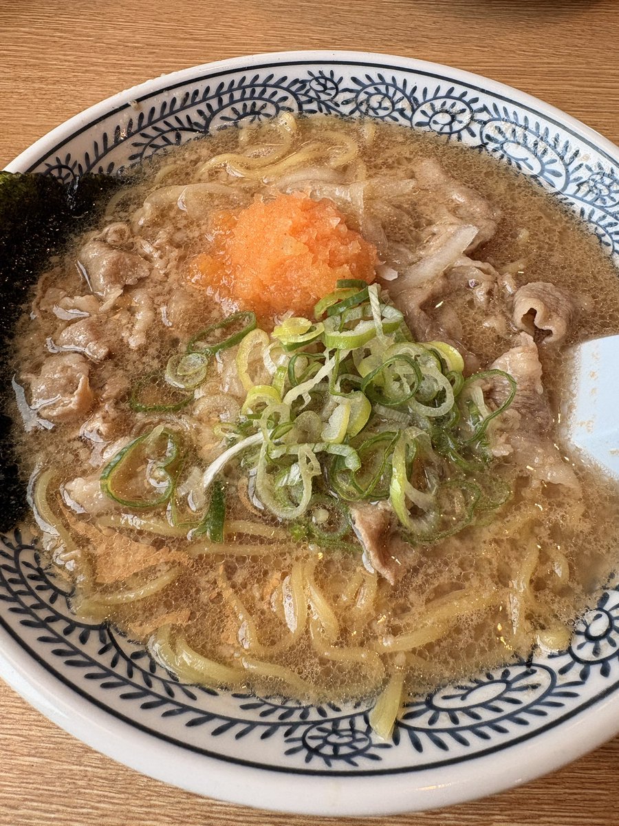 Pontiy_ponse's tweet photo. おそ昼
初体験の丸源頂きます https://t.co/kQeXRbcMf3