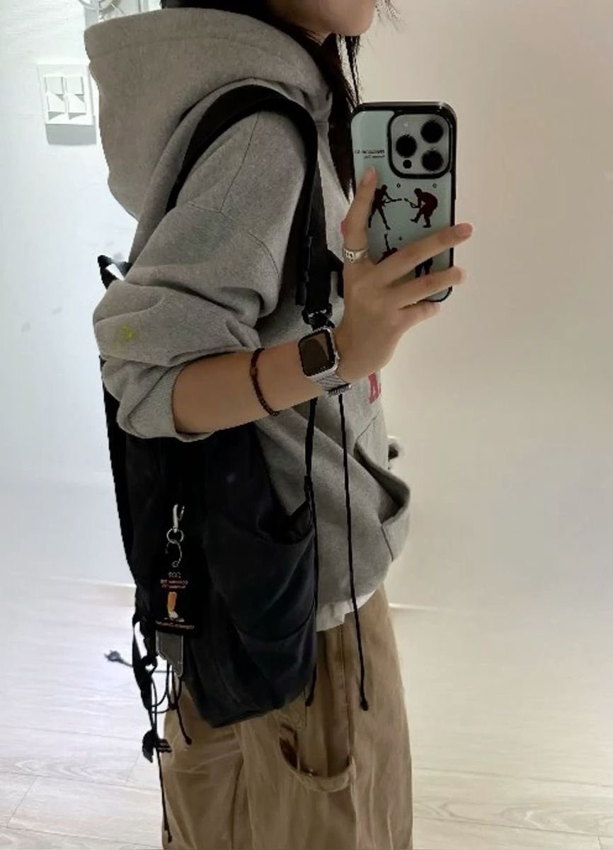 remember_u7's tweet photo. 개강룩 추구미 거울샷 제출합니다 https://t.co/jAq4ZyAca1