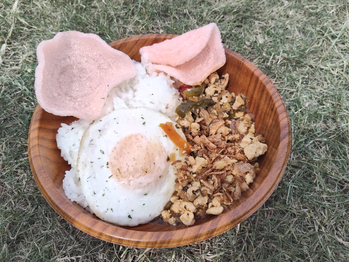 cdM2H1m's tweet photo. これがフェス飯です、か🌮#RUSHBALL https://t.co/2muyrLp15b