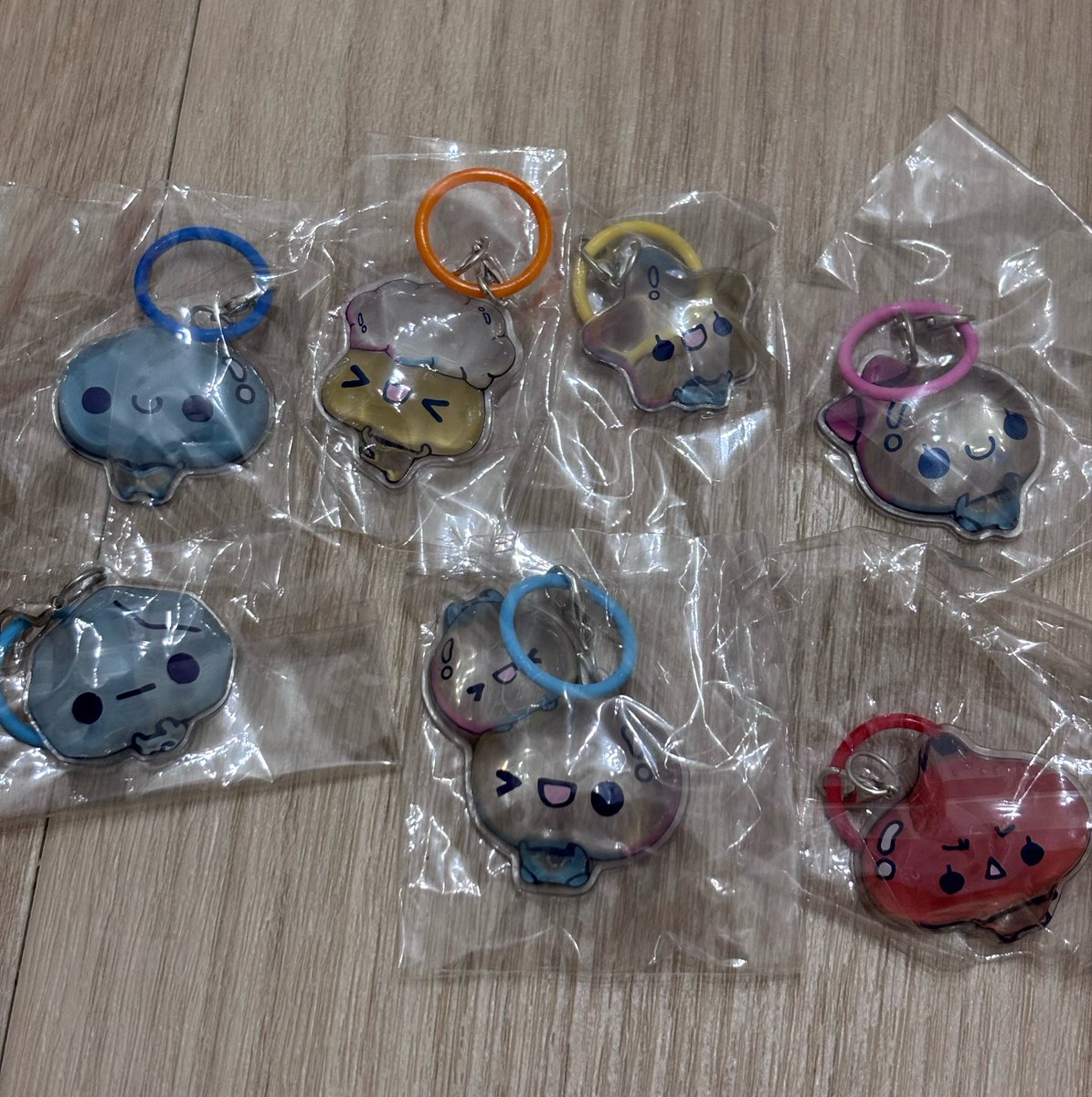 nge__7's tweet photo. 【 ガチャ 譲渡 買取 】
ぷくぷくあわわちゃん
プチドロップ風めじるしマスコット

譲→画像 (纏めて)
求→2300円(ネット購入のため)(+送料)

福岡市内お手渡し優先(郵送📮(※お返事遅くなります))

検索からお気軽にご連絡ください🫧
よろしくお願いします。 https://t.co/LE0CSgiLfl