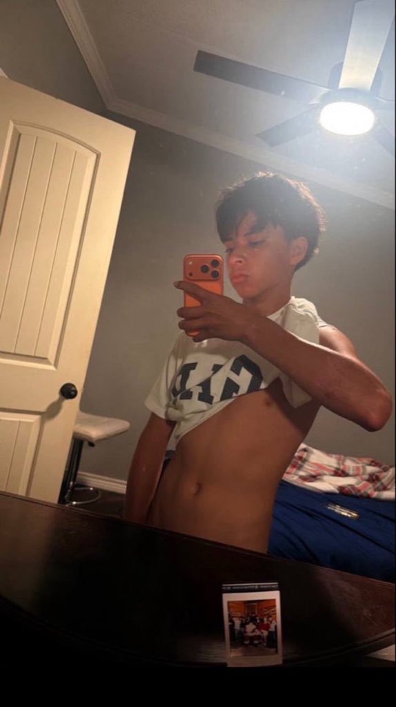 EndearBait65's tweet photo. https://t.co/ADZTUvACtv 🥵🔥 https://t.co/8BDINeP3YM