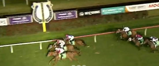 TopAussieTips's tweet photo. 🏆 WINNER 🔥

UPSTART LOVER - $3.20

Was close at Toowoomba last start. 
Stepped up again and got the job done.
Big chance taken, another winner in the bag. 💰🏇 https://t.co/fcjYlglp0q