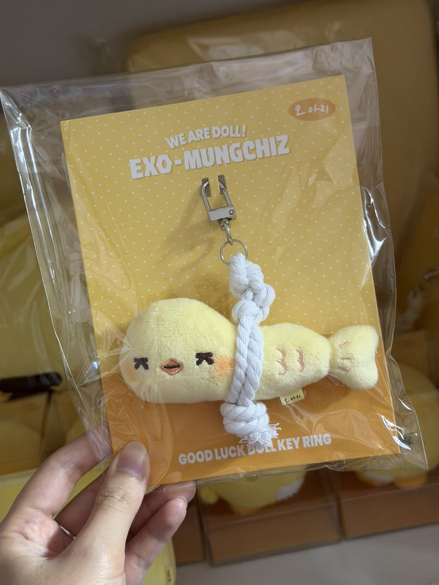 kimleeplay's tweet photo. แจกน้องปลาโออารี Good Luck Doll ให้หลานนำพาความโชคดีมาให้ย่ายายแอ๋ว 1 คนค่า 🐥🍀✨

ขอให้คนที่ได้รับน้องเจอแต่ความโชคดีอยู่เสมอค่ะ✨

* สุ่มจาก RT รีทวิต * https://t.co/jwsgW3rmYT