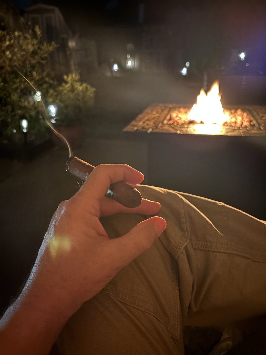DCQuillanStone's tweet photo. Finally, after a very hot and humid July and August, a Mississippi evening nice enough for the outdoor fireplace with a cigar as well gin-and-tonic, in this case, two gins blended... https://t.co/Op87XGW6Us