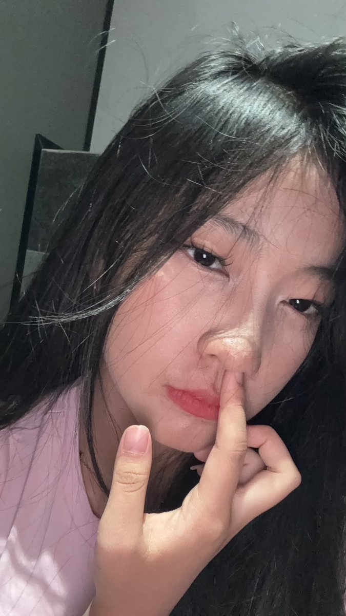 scndtyaa_11's tweet photo. pap pas lagi modoll🫣 https://t.co/gmoXngxqYo