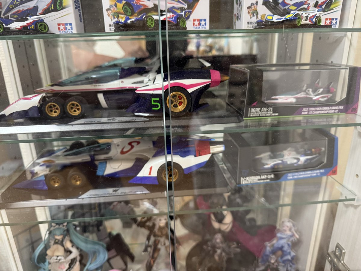 nem_mk9's tweet photo. ヴァリアブルアクションハイスペックも持ってるけどコレクション��方も購入。
やっぱアスラーダとオーガはかっこいいぜ
#サイバーフォーミュラ https://t.co/tgrfYMWSbC