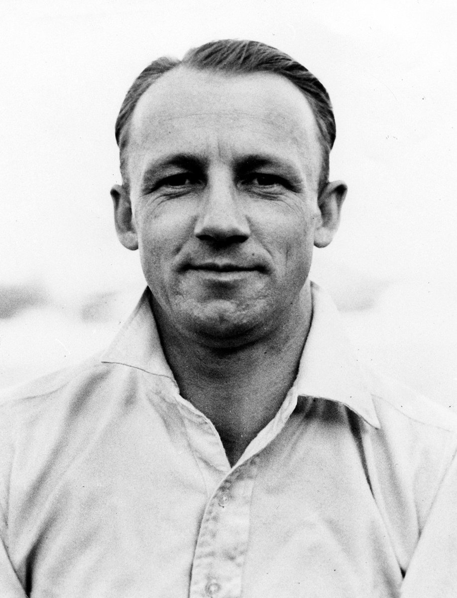 TheCricketReel's tweet photo. 🏏 The absolute masters of The Ashes! 🇦🇺🏴󠁧󠁢󠁥󠁮󠁧󠁿All-time leading run-scorers:

🇦🇺 Bradman: 5,028 (Avg 89.78! 🤯)
🇦🇺 Smith: 3,703.
🏴󠁧󠁢󠁥󠁮󠁧󠁿 Hobbs: 3,636
🇦🇺 Border: 3,222
🇦🇺 Waugh: 3,173

Who is your favorite Ashes batter? 👇#TheAshes #CricketStats https://t.co/byhIe6N41g