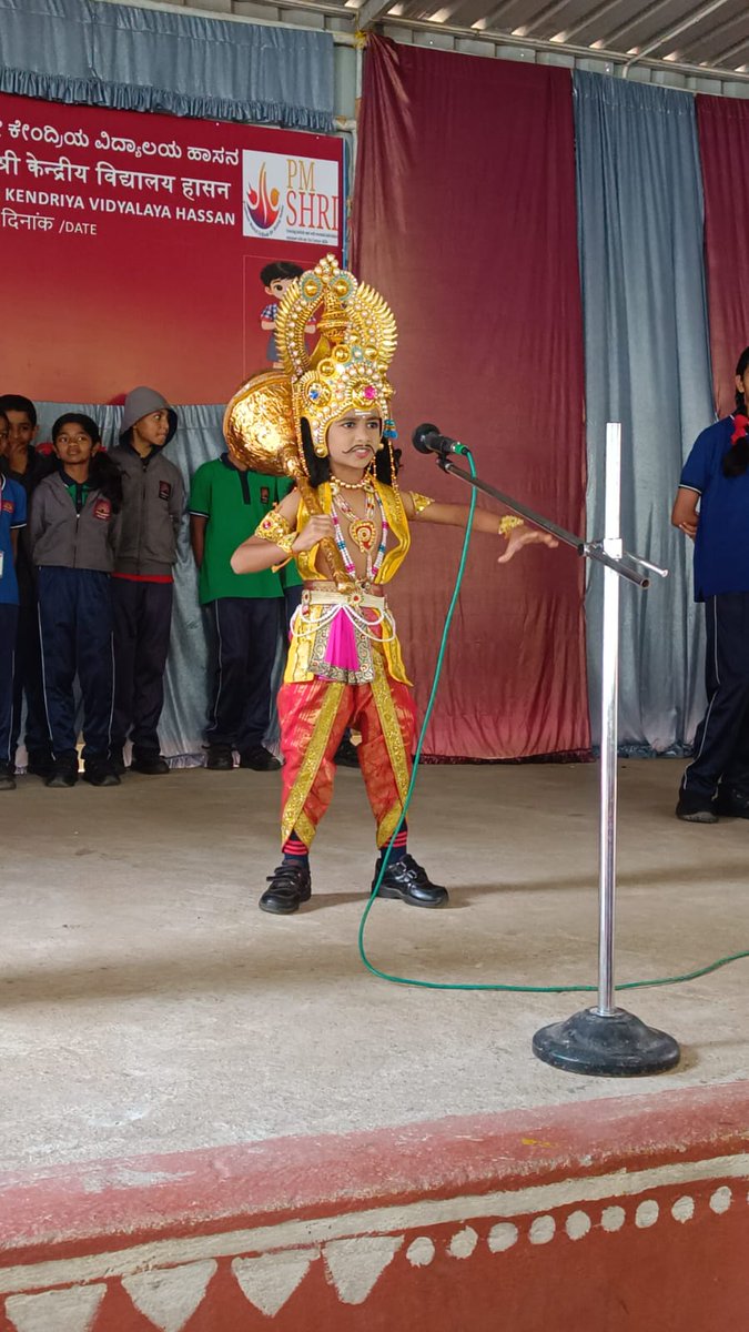 KVHASSAN3's tweet photo. 🎭 AMAZING ASSEMBLY 🎭

PM SHRI KV Hassan's Ravana Act!

Mythology brought to life! 🎪✨

#PMShriKV #RavanaAct #AssemblyPerformance https://t.co/vfnzObkLj3