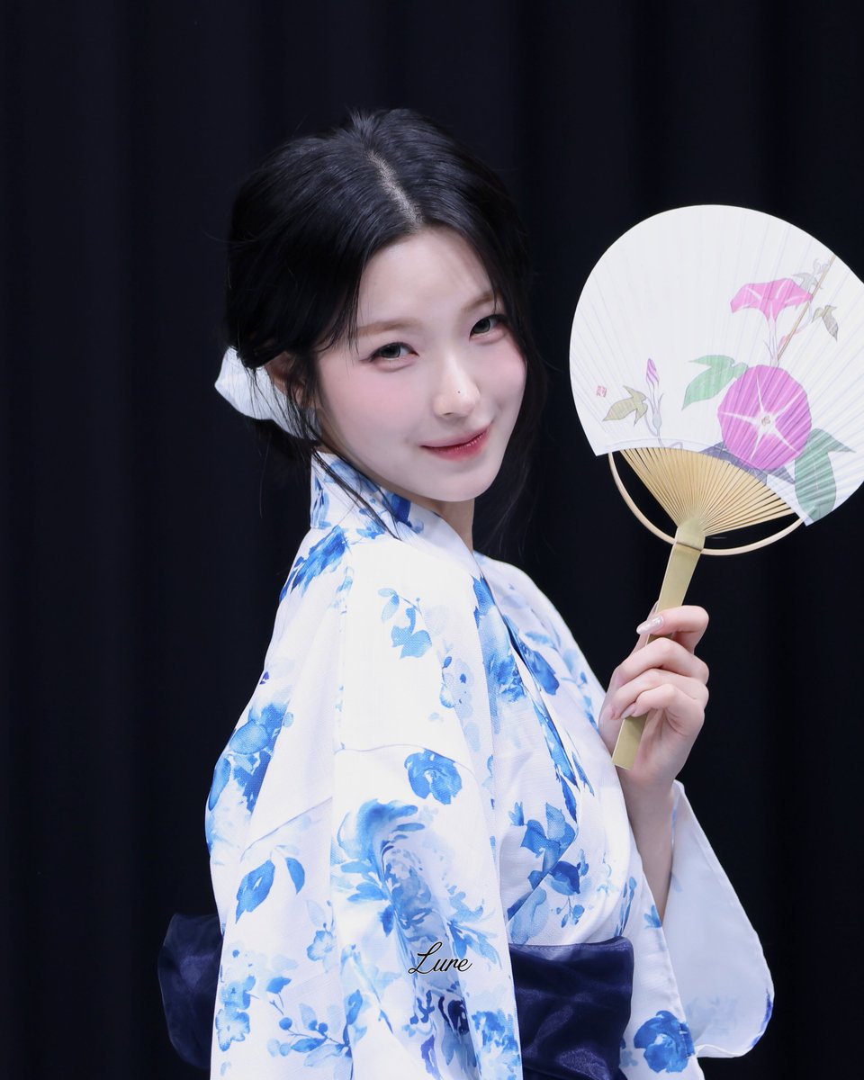 Lure_514's tweet photo. 260828 비트로드 2차 HQ 🐶 
#프로미스나인 #fromis_9 
#백지헌 #Baekjiheon https://t.co/KqhiibTunq