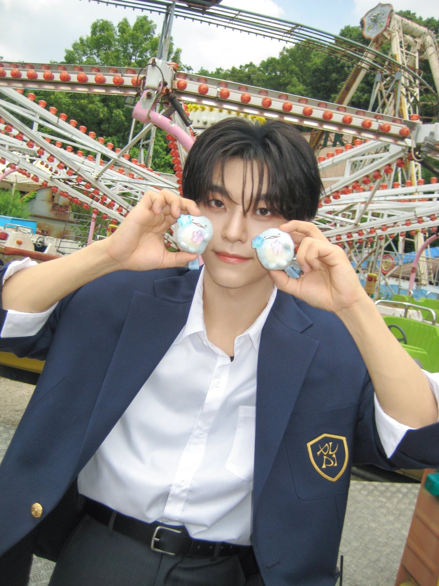 xlofmoment's tweet photo. 260829 음중 사녹 #씬롱 문자 메시지📬

드디어 만날 수 있어서 넘 좋네용 이번에 활동도 많은 관심과 응원 부탁드려요! 건강 잘 챙기고 재미있게 무대 봐주세요!

https://t.co/iqWXCmV2n1 https://t.co/qf71qGqHDJ