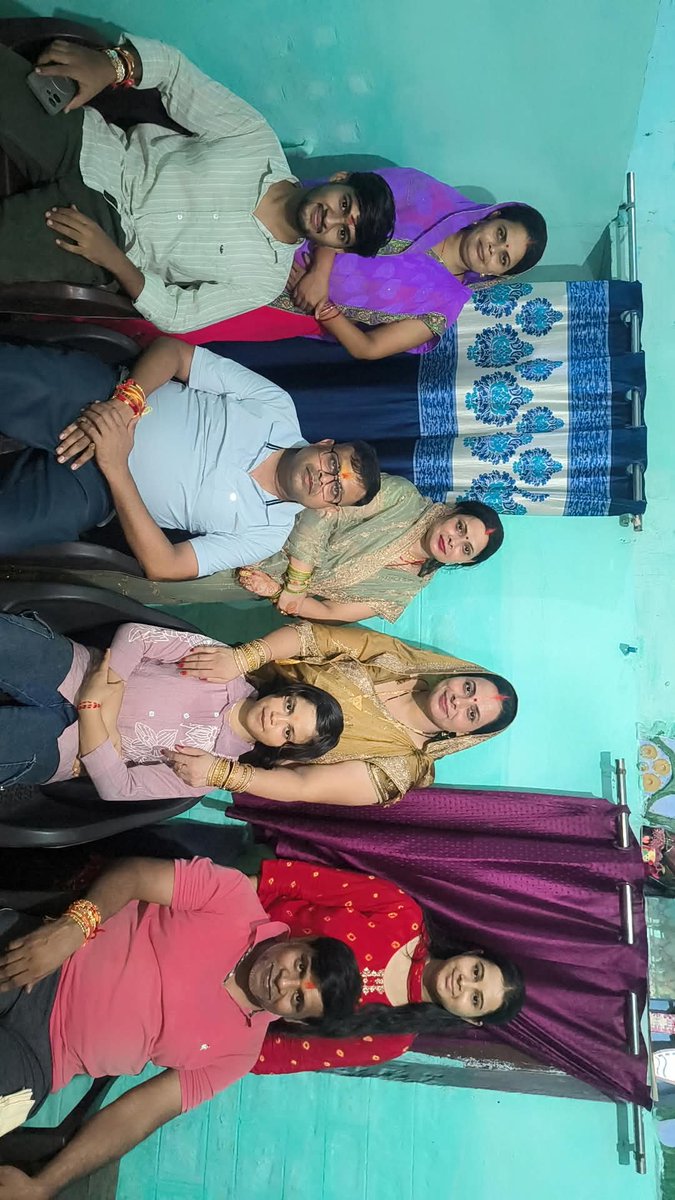DIPAKPANDEY02's tweet photo. इस रक्षाबंधन पर, मैं अपने सभी भाई-बहनों के लिए ढेर सारी खुशियाँ, स्वास्थ्य और सफलता की कामना करता हूँ। भगवान आपको हमेशा खुश रखें!
#Happy #Raksha #Bandhan https://t.co/BJ0SVsV8cn