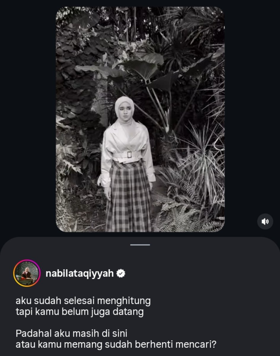 partoffik's tweet photo. Masih lanjut main petak umpet nabila nya gaiss  👀
Tapi lucu sumpah 😭😭🤏🏻

Jadi mana spill intro, genre, liriknya? 😊✋🏻

•https://t.co/ApqsjIhYIJ https://t.co/9Ifit2YbaP