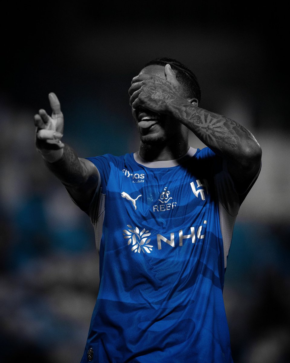 A1_xxxxx's tweet photo. - كانت ليله زرقاء جميله 💙💙 https://t.co/f8R0PbQYti