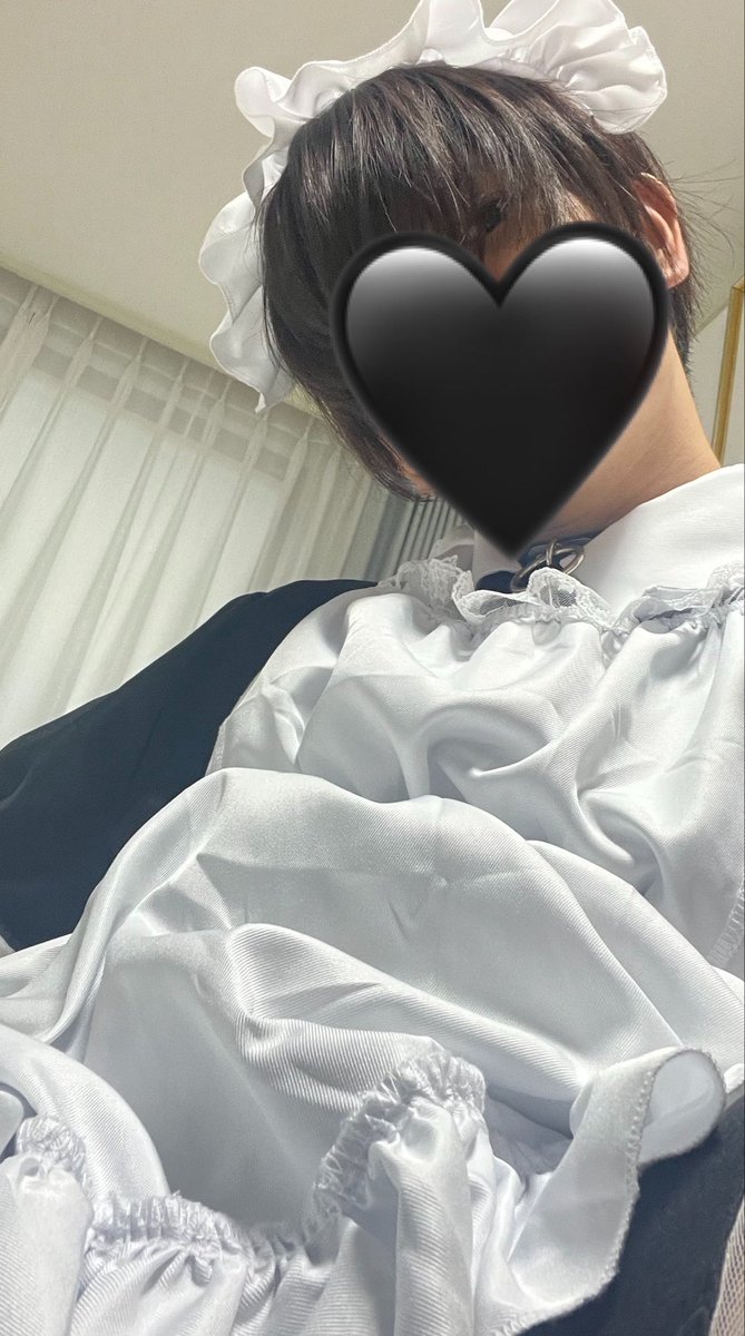 x_0041__'s tweet photo. #お泊まリウリ会 
初めてメイド服着た https://t.co/mFYqsN3pmt