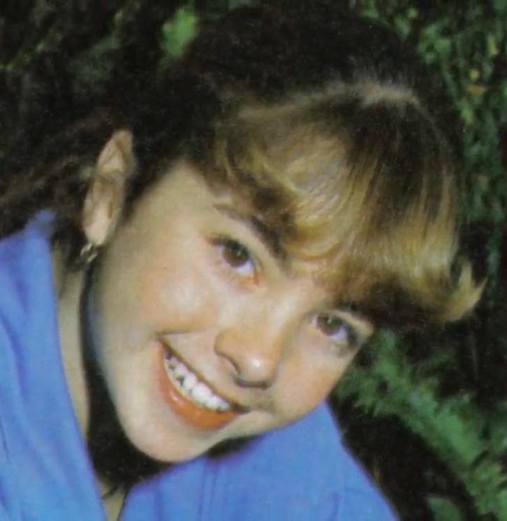 Isda_hogaza's tweet photo. Ésta hermosa niña con muchos sueños y una carrera increíble hoy está cumpliendo 57 maravillosos años de vida. Te amo mucho mi Lucerito bella! Aún te esperan muchos añitos más de vida con muchas bendiciones y muchísimas alegrías. 
💘💘🌟🌟 https://t.co/aM3TZPkEuD