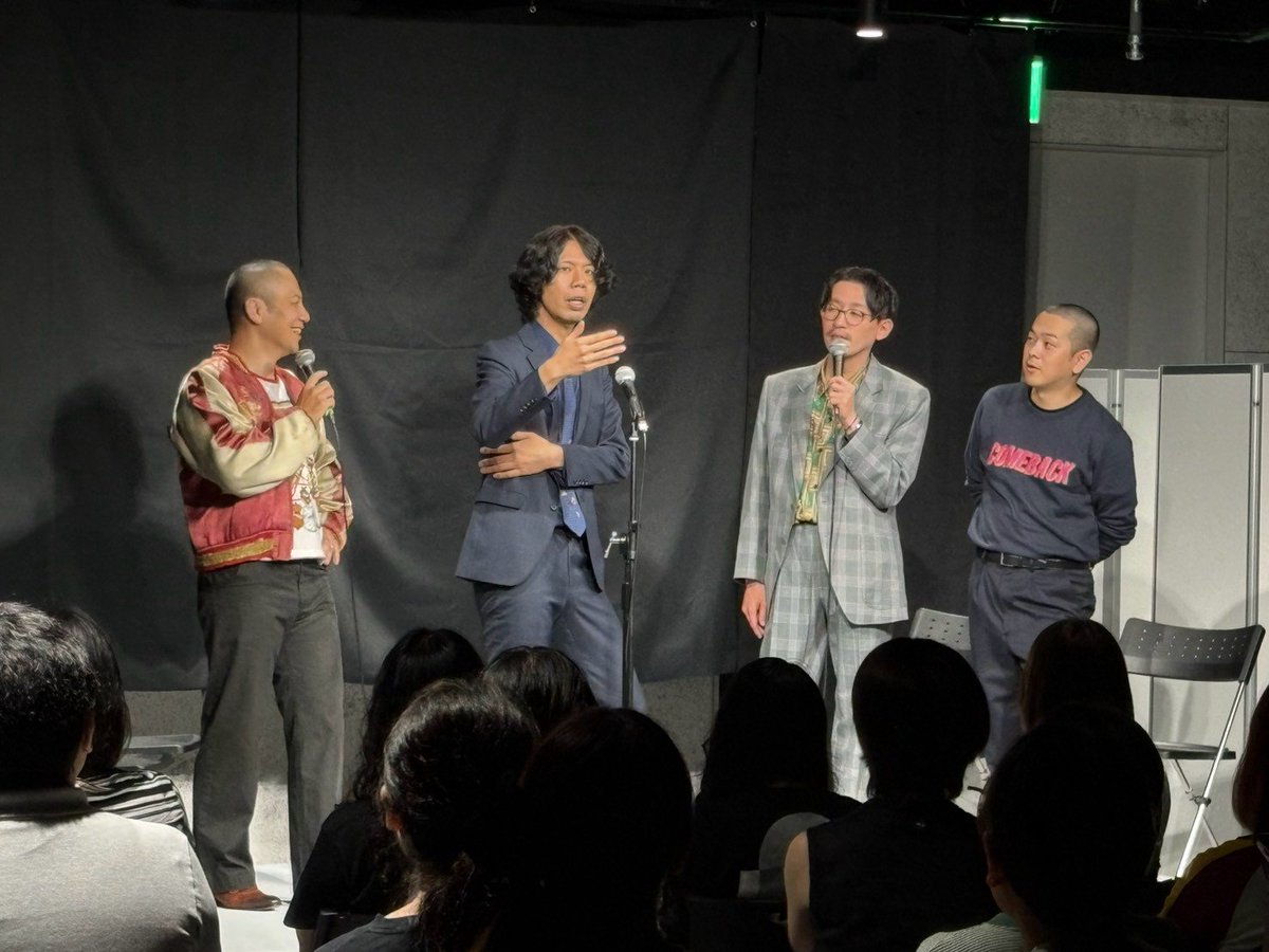YOUNG_STAFF_'s tweet photo. 【なんばパークスミュージアム初日終演】
コメディーミュージアム、沢山のご来場ありがとうございました！

東京からパンプキンポテトフライのお二人をお呼びし、ヤング推薦のライバル候補3組も紹介しました。

明日は3年ぶりの単独ライヴ「大廻転漫才」
残りわずか🌀
https://t.co/ysnDpzROQi https://t.co/nLEUUscx8O