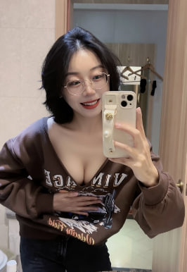 XxToxicCyanxX's tweet photo. 一直不懂什么叫最后的狂欢.....直到今晚，你们明天也要上班了嘛🤧 https://t.co/bY7Jh5pX4y