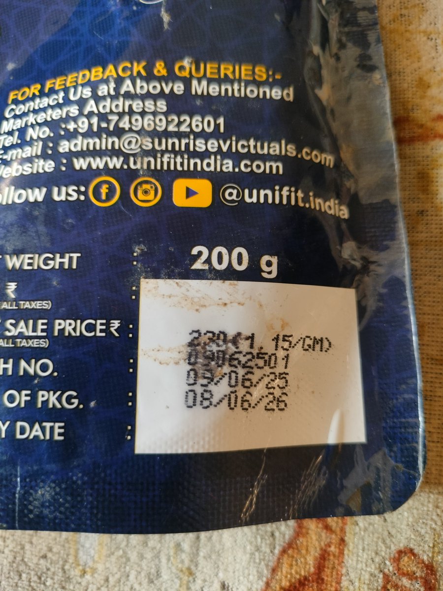 Sanjeevsehra01's tweet photo. @ZeptoNow @zeptocares According to Zepto customer @ZeptoNow support this product is within the expiry date, but the label mentioned on the product telling the truth. @fssaiindia kindly look into the matter. https://t.co/EaYYDimfLm