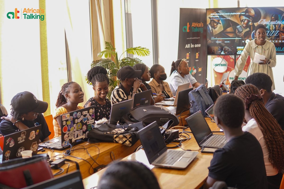 vivian_athens's tweet photo. First things first: understand the challenge, find your team and start thinking BIG. 🧠💡
Today’s mission: use technology to tackle legal and policy advocacy challenges.
#BuildWithAT #WeLoveNerds @ATCommunityKla @slugada @ATWomenInTech https://t.co/hA9w2V01u8
