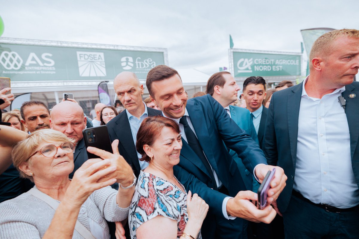 J_Bardella's tweet photo. Merci #Châlons ! ❤️ https://t.co/7oKHLpnCzL