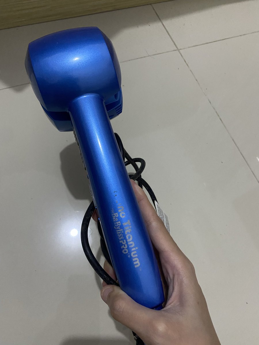 bybbeve's tweet photo. ada yg mau catokan otomatis babybliss pro? kalo mau 80k aja
bisa 🍊

t. catokan babybliss pro https://t.co/9G6SjQ9zcw
