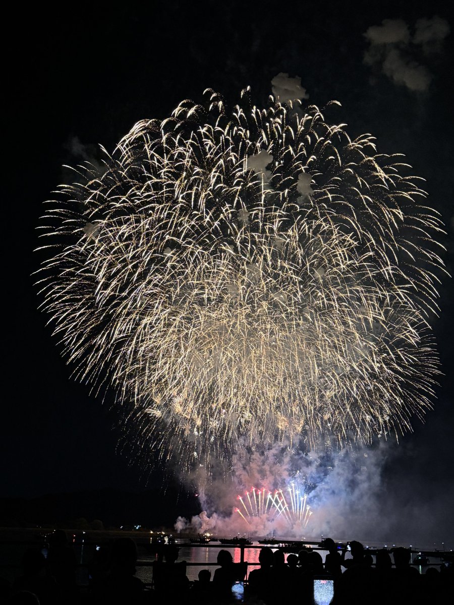 bmt513's tweet photo. 花火大会。最後のやつですが写真を。 https://t.co/MYGl6UFZqN