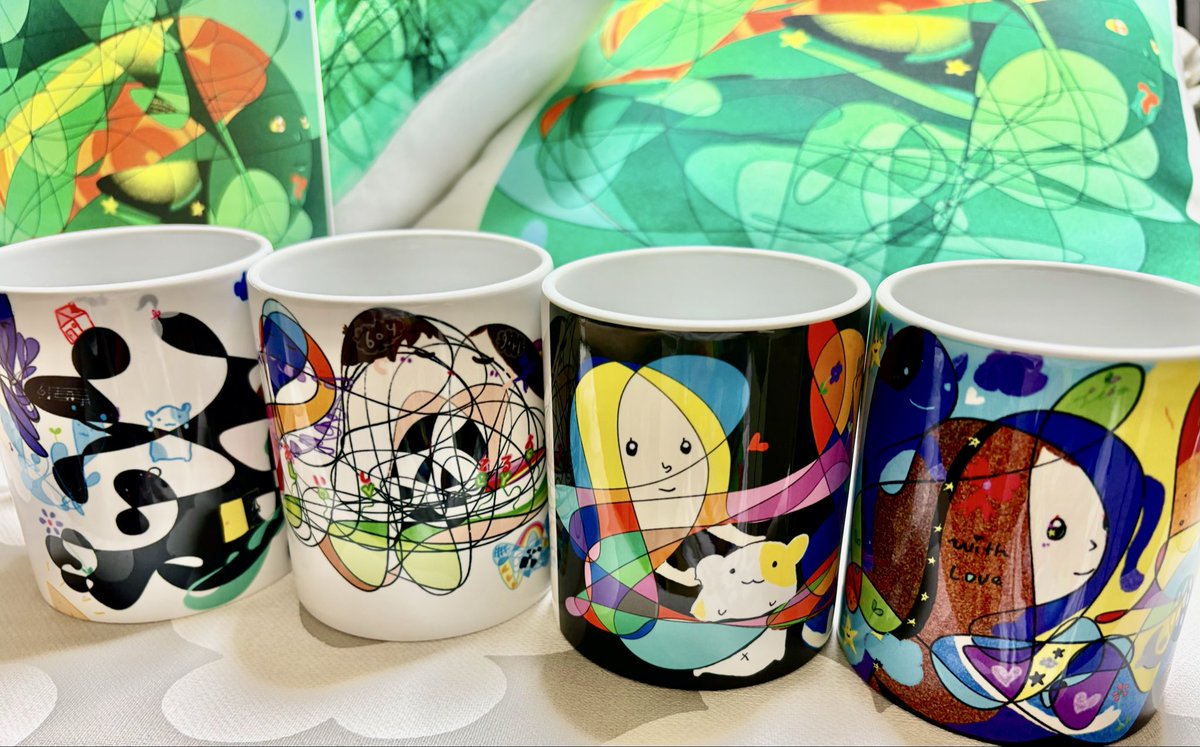 lisahamster's tweet photo. オリジナルマグカップ！
右の茶色の髪の女の子がお気に入り。
新作シャツもこの子だし。 https://t.co/9wxUHsksVI