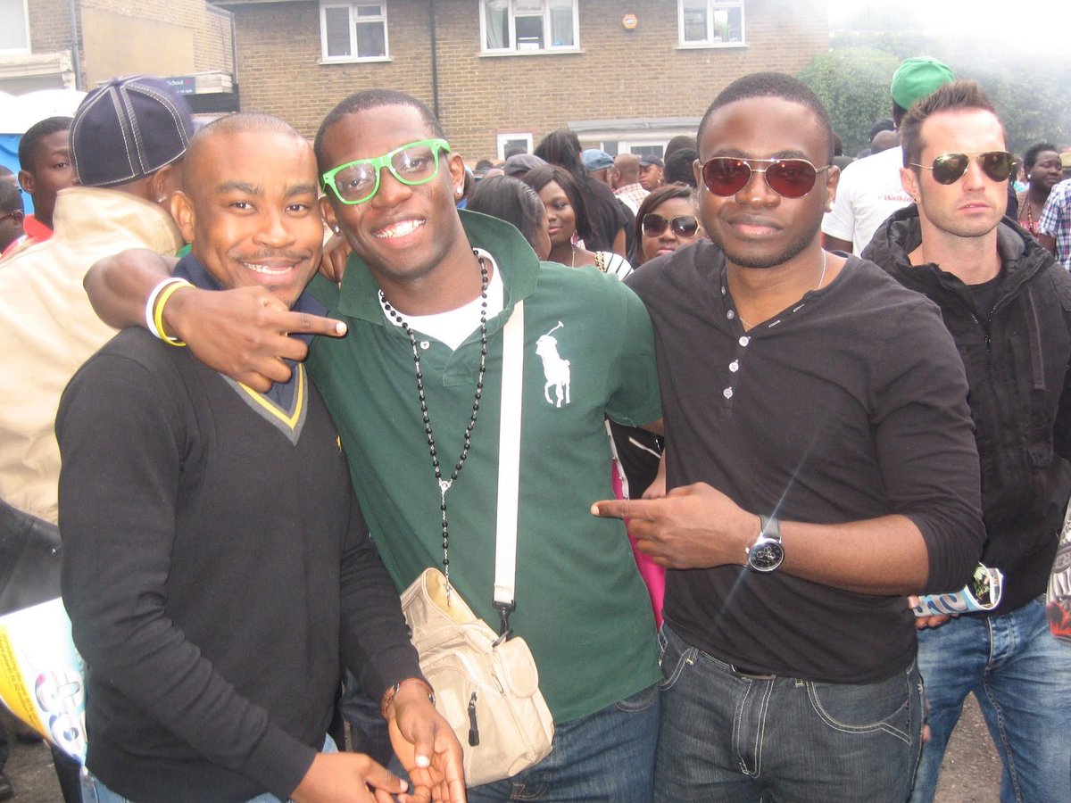 OgbeniDipo's tweet photo. Notting Hill Carnival, 30th August 2010, and 29th August 2011. In 2010 there were over 20 artists but once @9iceofficial climbed the stage everywhere scattered!! Alapomeji scattered London 💙.  @nisot x @Ade_Momos x Tosin Oguntoyinbo x DJ Jimmy Jatt ✌🏽. https://t.co/elglkwxPst