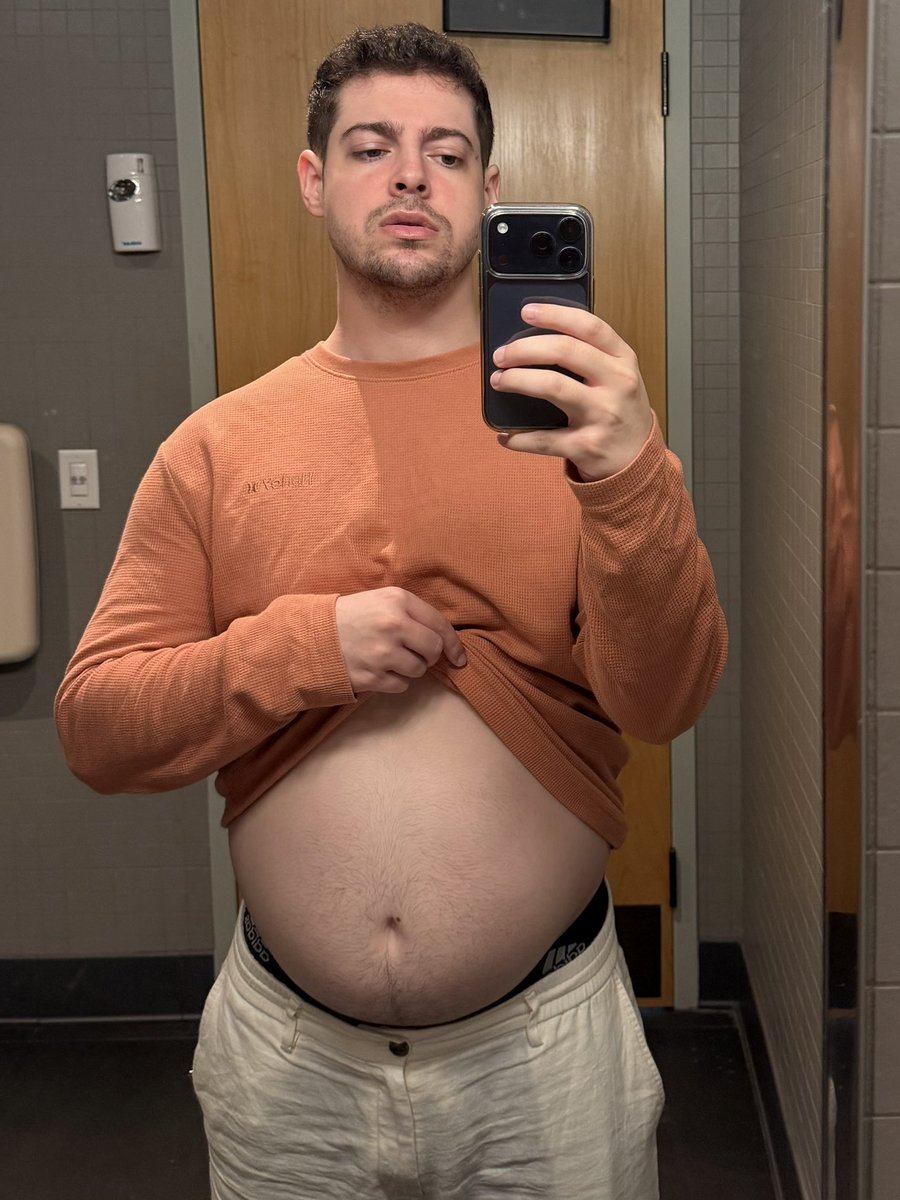 casscage_'s tweet photo. Pumpkin vibes https://t.co/W9dvuKomZU