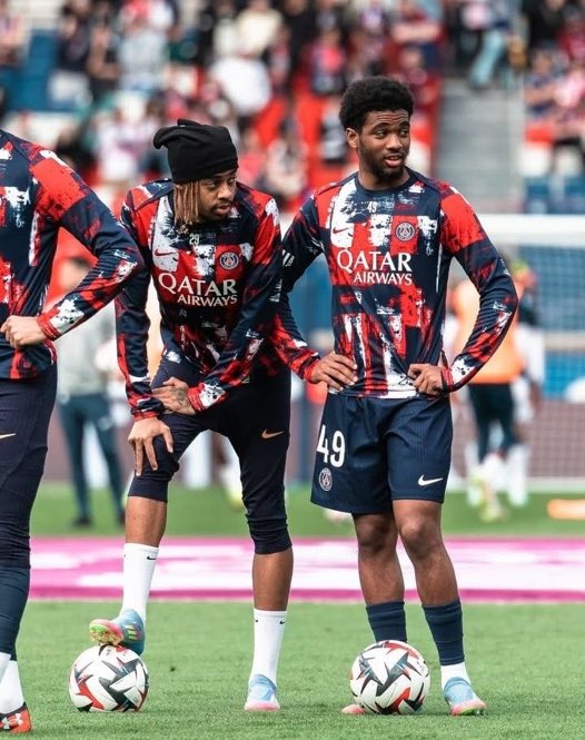 PSG_Report's tweet photo. 🚨💥| 𝐓𝐫𝐚𝐧𝐬𝐟𝐞𝐫 𝐔𝐩𝐝𝐚𝐭𝐞: PSG are set to receive € 205M in total packages just from the transfers of Bradley Barcola &amp; Ibrahim Mbaye.

Pending official announcements. https://t.co/uACPYcuspS
