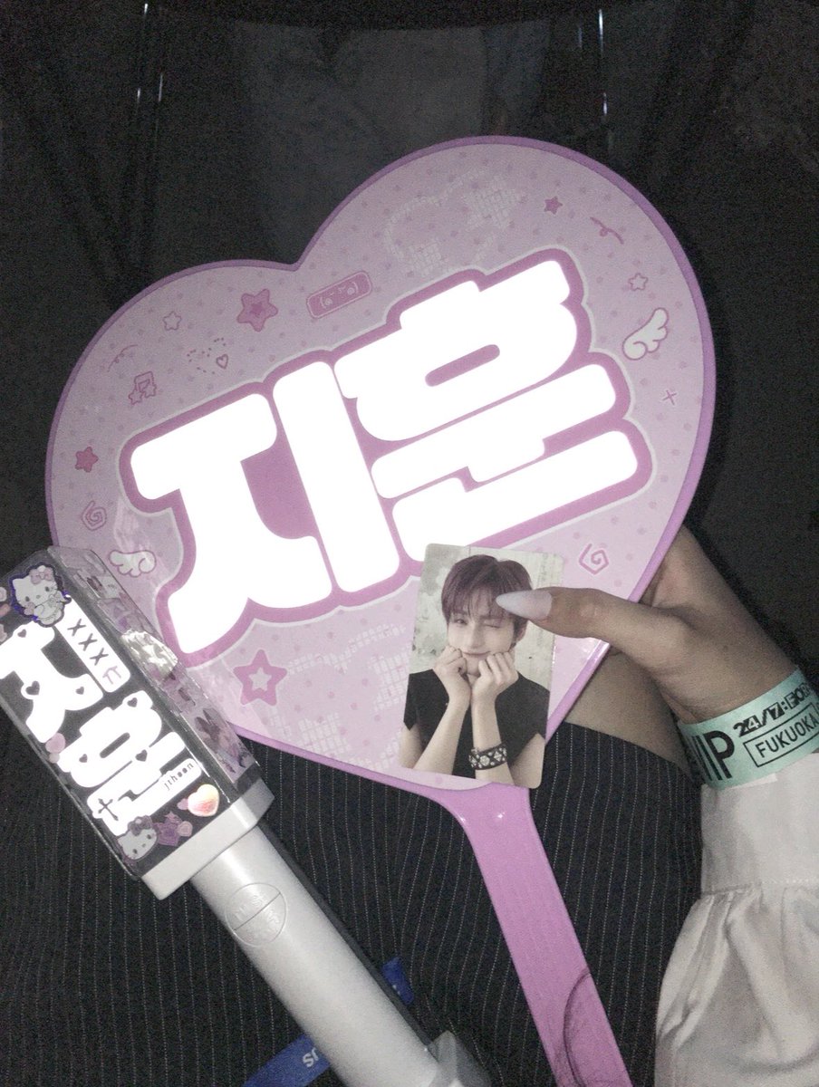 vv9xos2's tweet photo. 260828💟
#TWS #투어스 #사이 https://t.co/t5PlRQQKU9