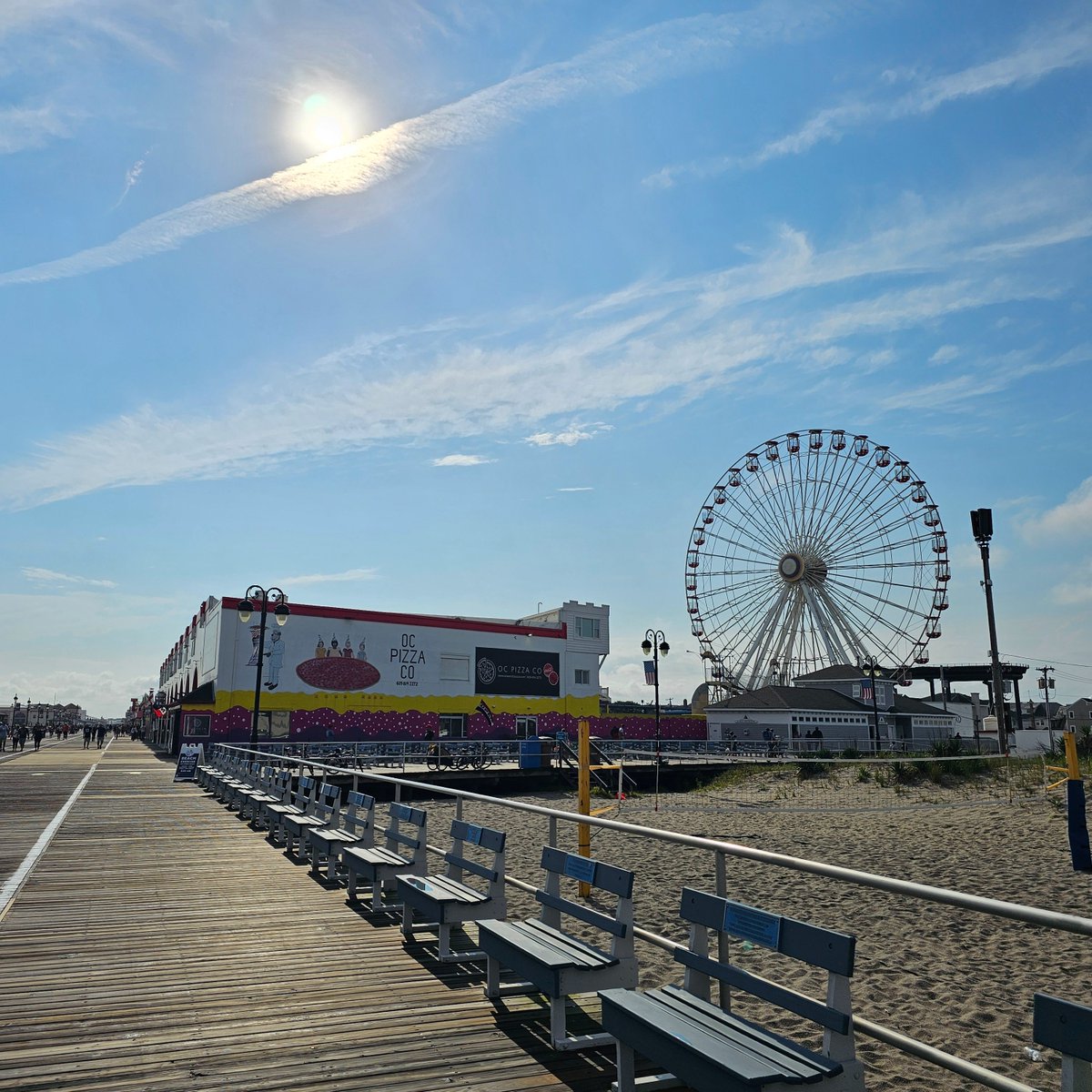 Haysdewy's tweet photo. Board walk and ocean https://t.co/nZC3kT3Z67