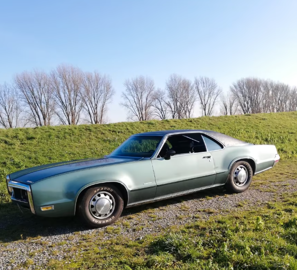 KlaidViggins's tweet photo. Oldsmobile Toronado GT https://t.co/7wI0ueG5sa