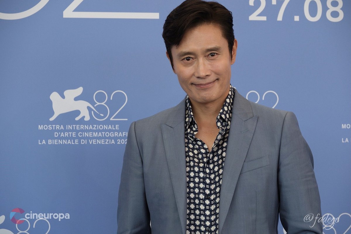 Jamyjeby's tweet photo. 💙one year ago today, Lee Byung Hun attended the "No Other Choice” photocall during the 82nd Venice International Film Festival. https://t.co/Jc3fP5P3Av