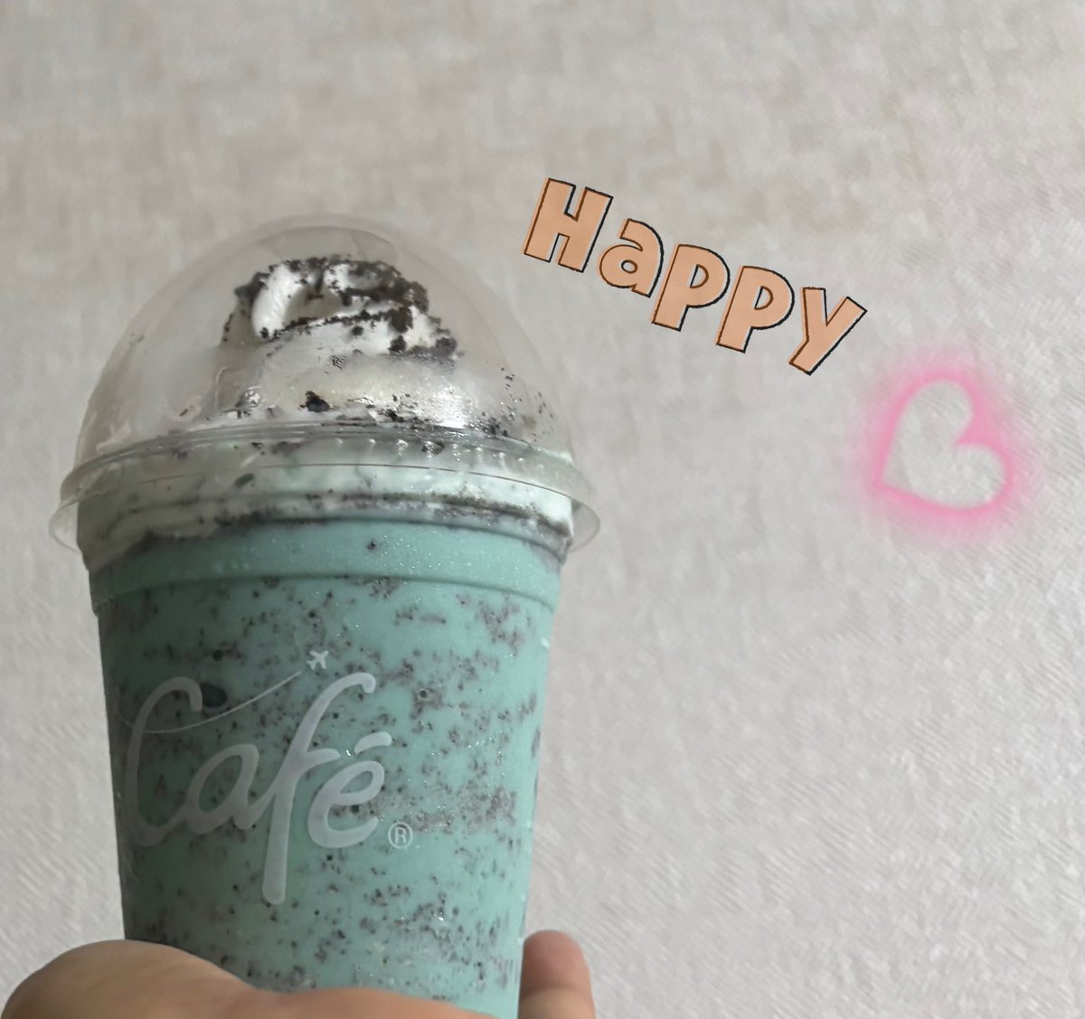 usapon86's tweet photo. 間に合いました🥰
おうちマック　
ポテト🍟と無限ループしました😋
作品作り頑張るぴっ✨ https://t.co/SJsUUasVSL