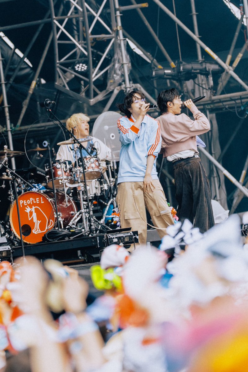 PPP_PEOPLE1's tweet photo. SWEET LOVE SHOWER 2026 @sls_sstv 

PEOPLE 1's setlist
1. 金字塔
2. 怪獣
3. DOGLAND
4. 夏は巡る
5. エッジワース・カイパーベルト
6. 魔法の歌
7. 生活

📸 @sofiand2014 

#ラブシャ #PEOPLE1 https://t.co/vTRKE3ta4d